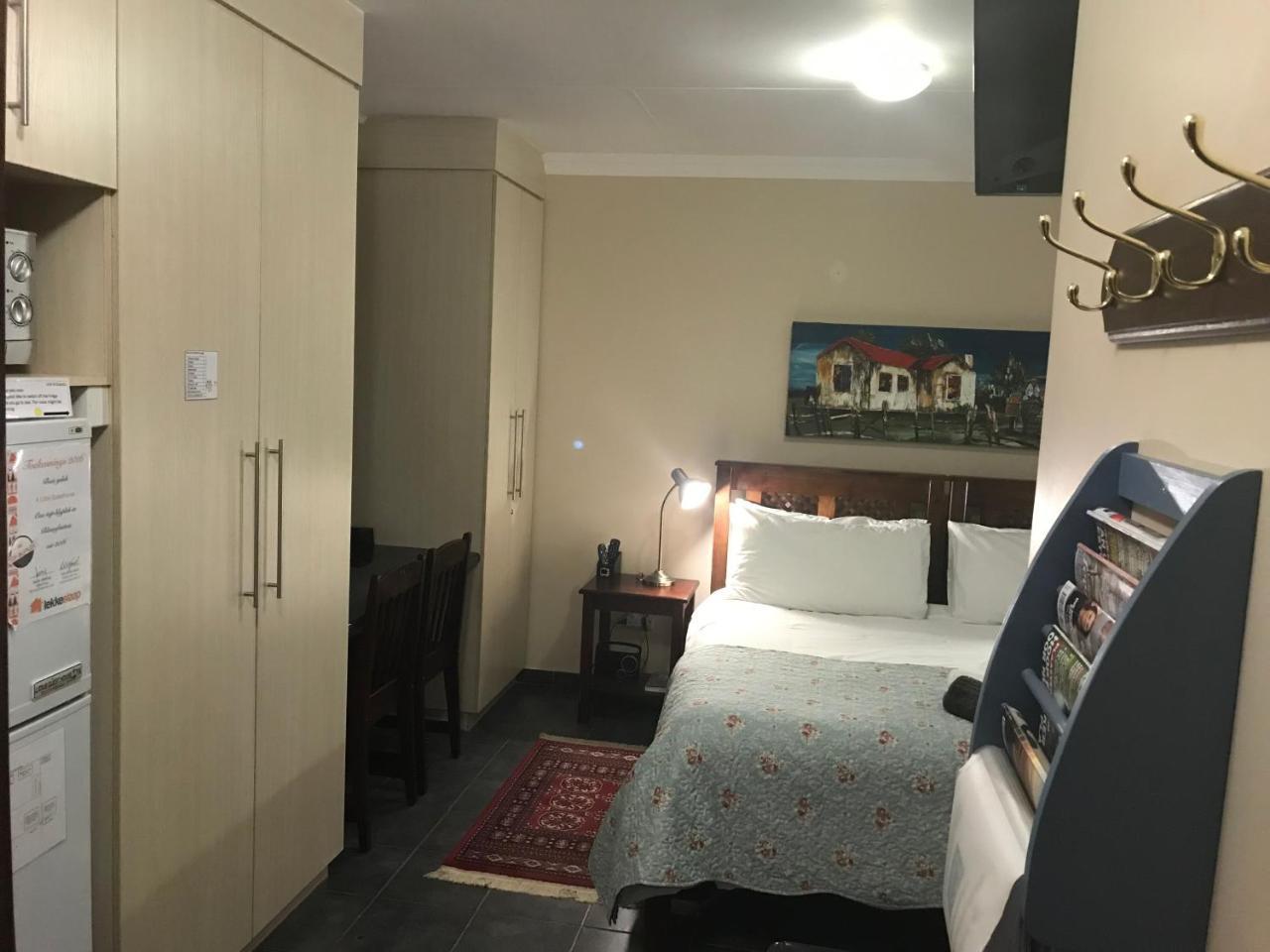 A Little Guesthouse بلومفونتين المظهر الخارجي الصورة