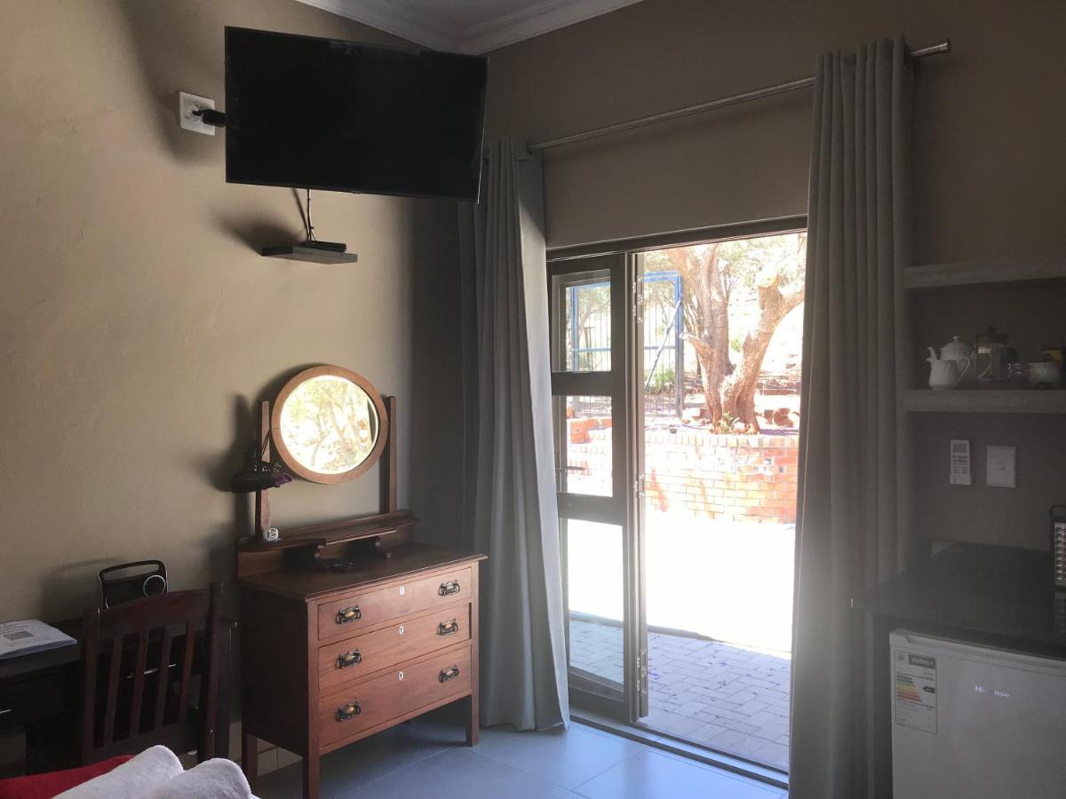 A Little Guesthouse بلومفونتين المظهر الخارجي الصورة